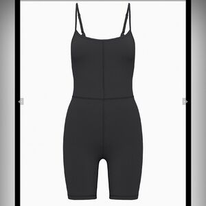 Wilfred Free Style 7” Romper